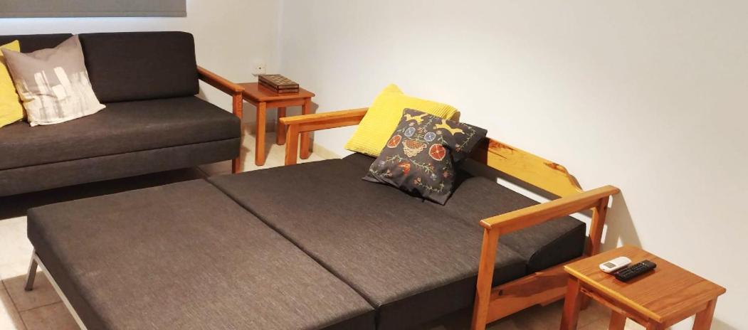 Anemomylos Guesthouse パラリムニ エクステリア 写真