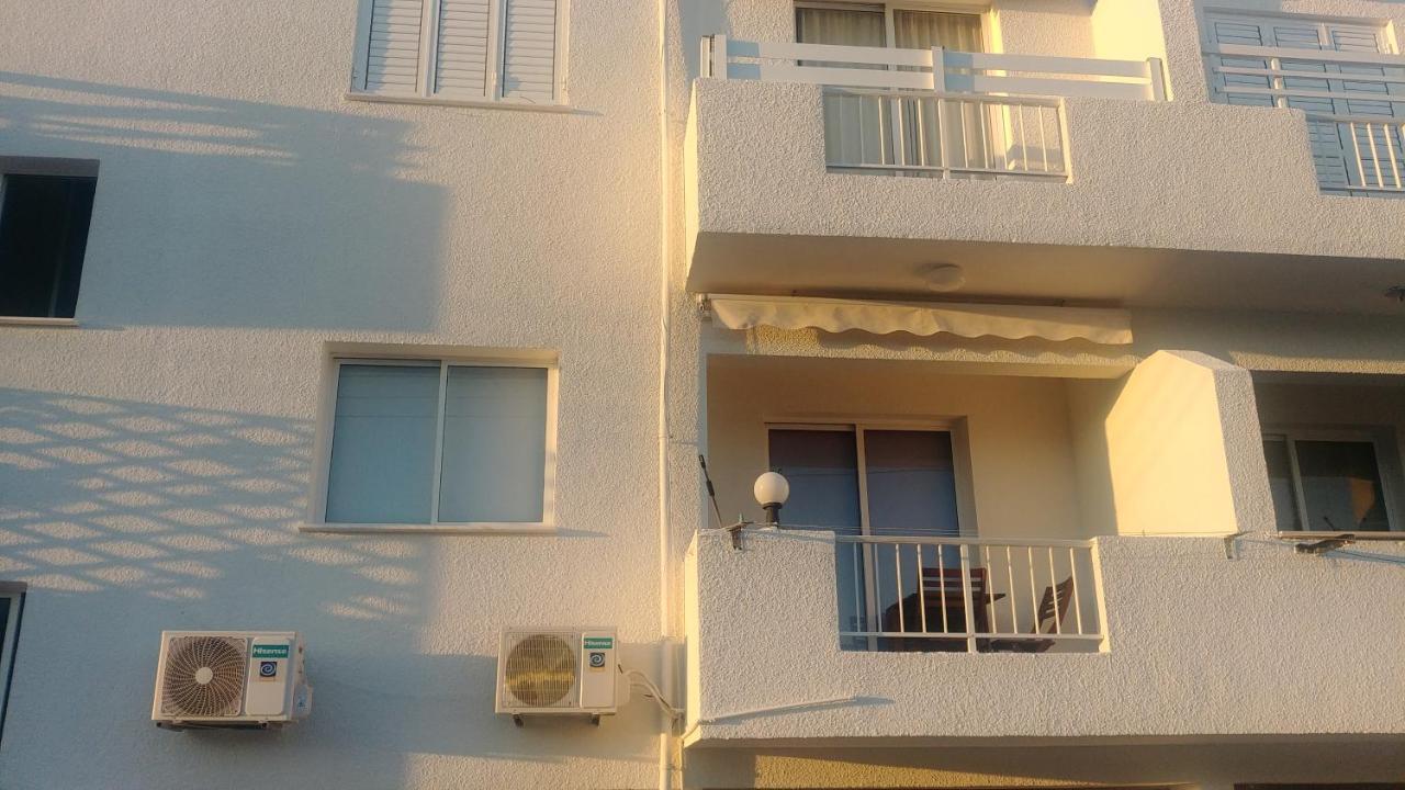 Anemomylos Guesthouse パラリムニ エクステリア 写真